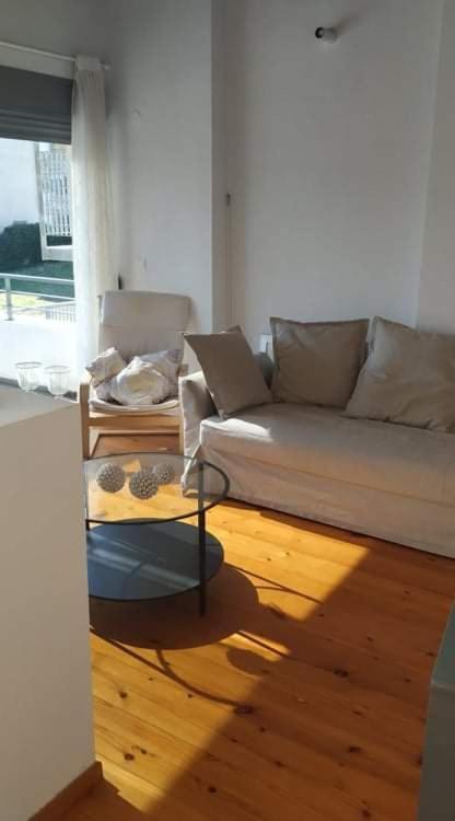 M.J.P. House Apartment Metamorfosi  Luaran gambar